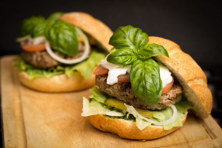 hamburger-g8677e019f_1920